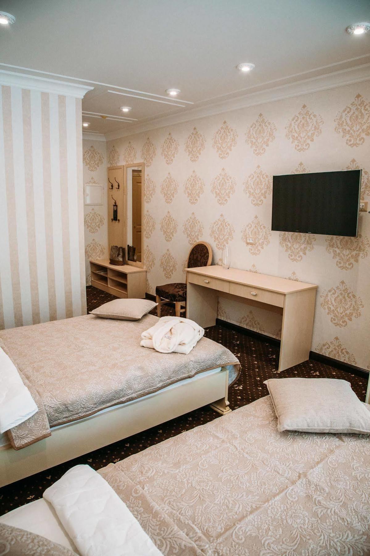 Vintage Hotel On French Boulevard Одеса Екстер'єр фото